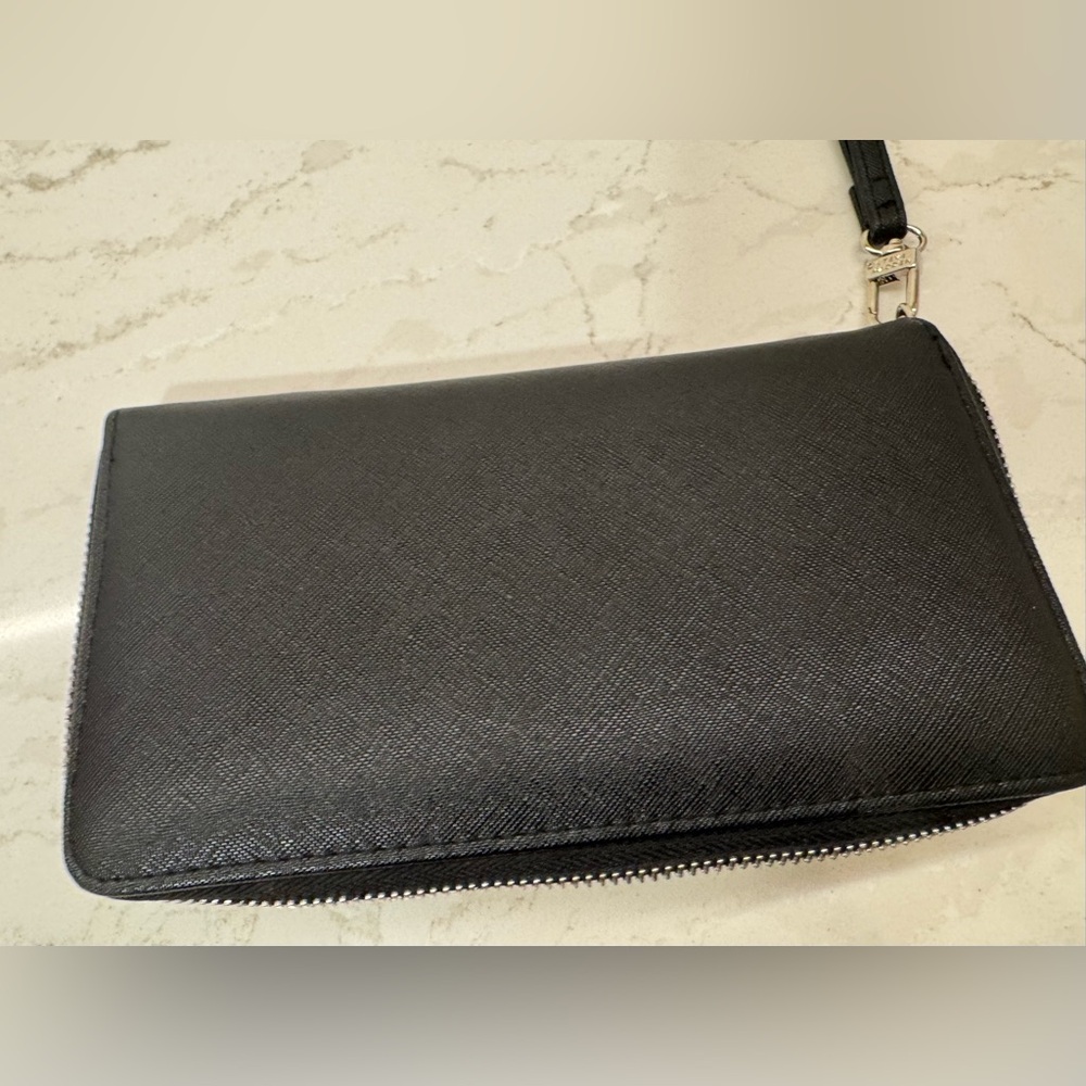 Steve Madden Black Zip-Around Wristlet Wallet Clutch – Multi-Card Organizer 🖤✨ - Picture 5 of 8
